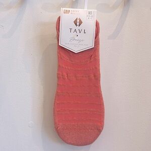 Tavi Breeze Grip Socks